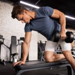 Por que a remada unilateral corrige desequilíbrios nas costas