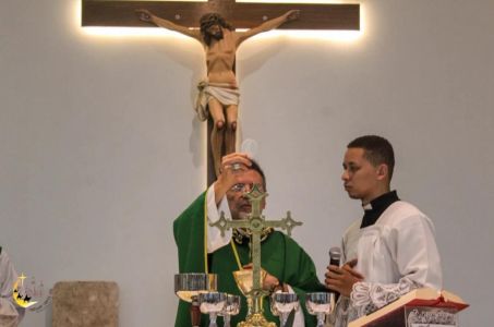 Diversas celebrações religiosas estão acontecendo nesta quarta-feira (23)