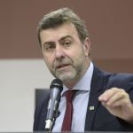 ‘Preservação da democracia’, diz presidente da Embratur sobre desistência de Biden