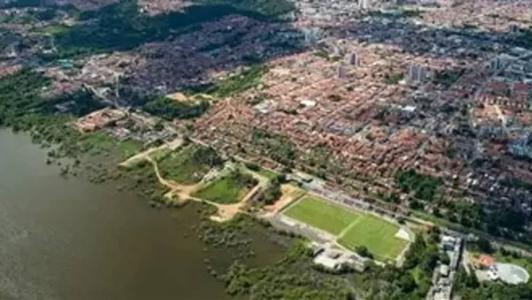 Segundo o coordenador da Defesa Civil de Maceió, Abelardo Norte, 60% da área da mina está dentro da lagoa Mundaú