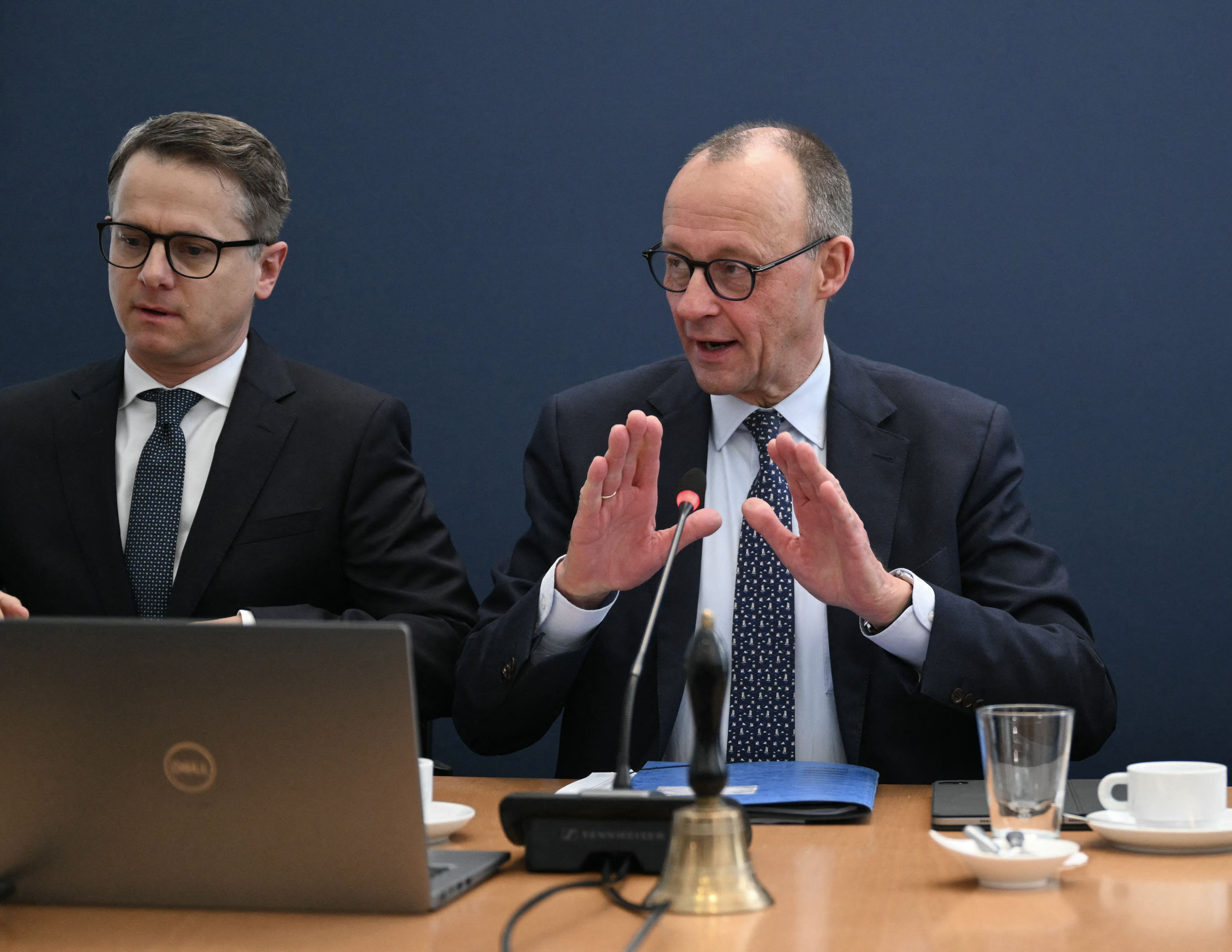 Tarifas dos EUA causarão 'danos significativos' à economia alemã, declara chefe do governo alemão