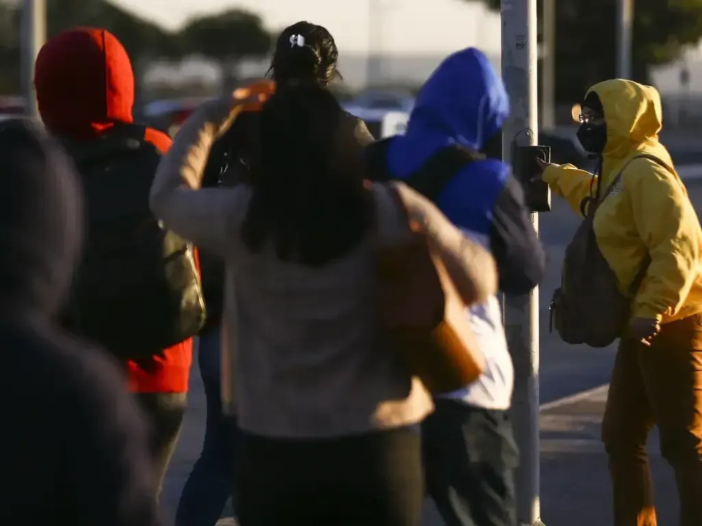 MG tem 374 cidades em alerta para queda de temperatura em meio ao calor; veja lista