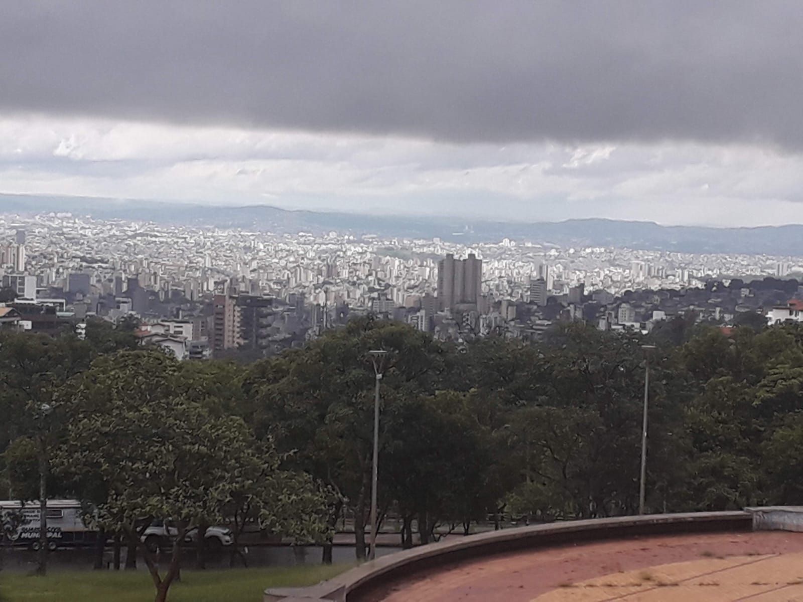 Defesa Civil emite alerta severo para temperatura abaixo de 10°C em Belo Horizonte