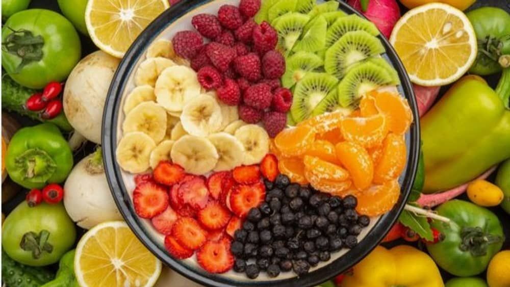 Brasileiro tem preguiça de comer frutas