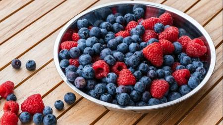 Frutas vermelhas têm grande aceitação no mercado. Podem ser vendidas in natura ou congeladas