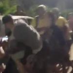 Vídeo: protesto contra falta d'água termina em confusão em Esmeraldas (MG); morador alega ter sido vítima de violência policial