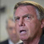 Após crises de soluço, Bolsonaro faz exames em hospital de Brasília neste sábado (16)