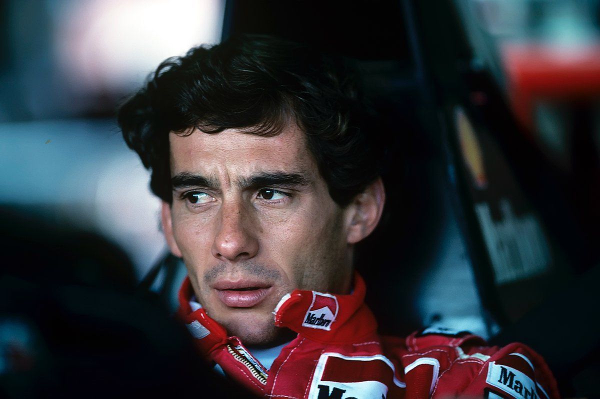 Inteligência Artificial vai recriar voz de Ayrton Senna; entenda