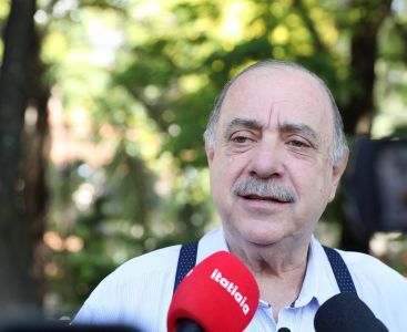 O prefeito de BH, Fuad Noman, concede entrevista coletiva
