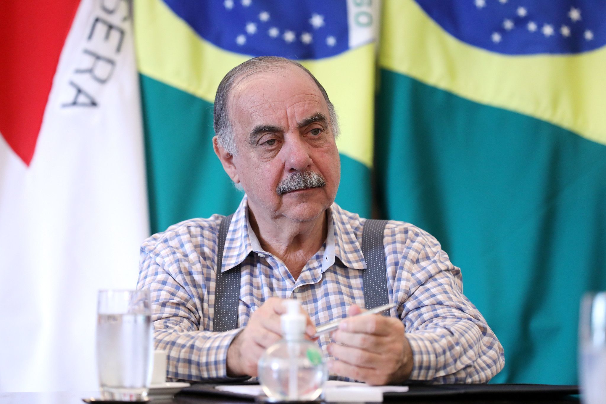 Fuad Noman tolera 12 horas sem oxigênio suplementar, mas segue em tratamento