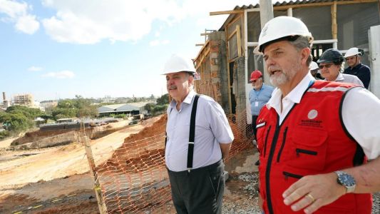 Fuad visitou obras de barragem de contenção de água