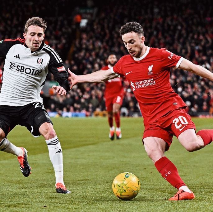 Fulham x Liverpool: horário horário e onde assistir ao vivo pela Copa da Liga Inglesa