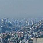 Devo usar máscara para me proteger da fumaça em BH? Especialista explica