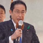 Primeiro-ministro do Japão sai às pressas de evento após barulho de explosão