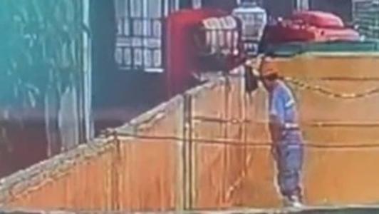 Funcionário pulou em tonel de preparação da cerveja para urinar