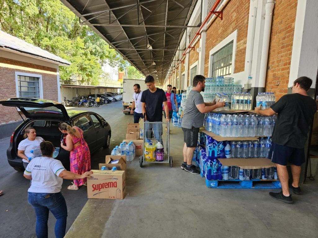 Fundo Social de SP arrecada mil toneladas de doações às vítimas das enchentes no RS