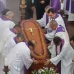 Funeral de Dom Geraldo Lyrio Rocha acontece hoje em Mariana