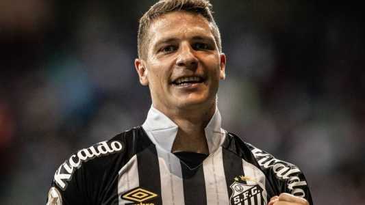 Furch marcou o gol da virada para o Santos