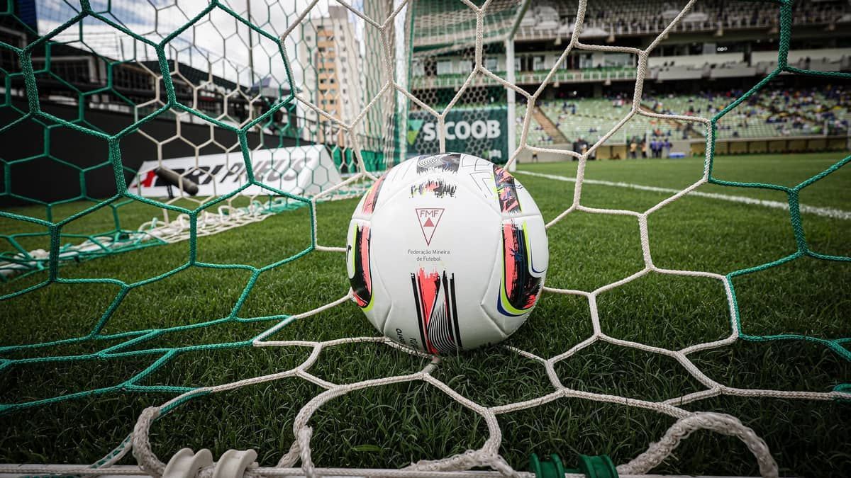 O futebol moderno não dá mais espaço para amadorismo 