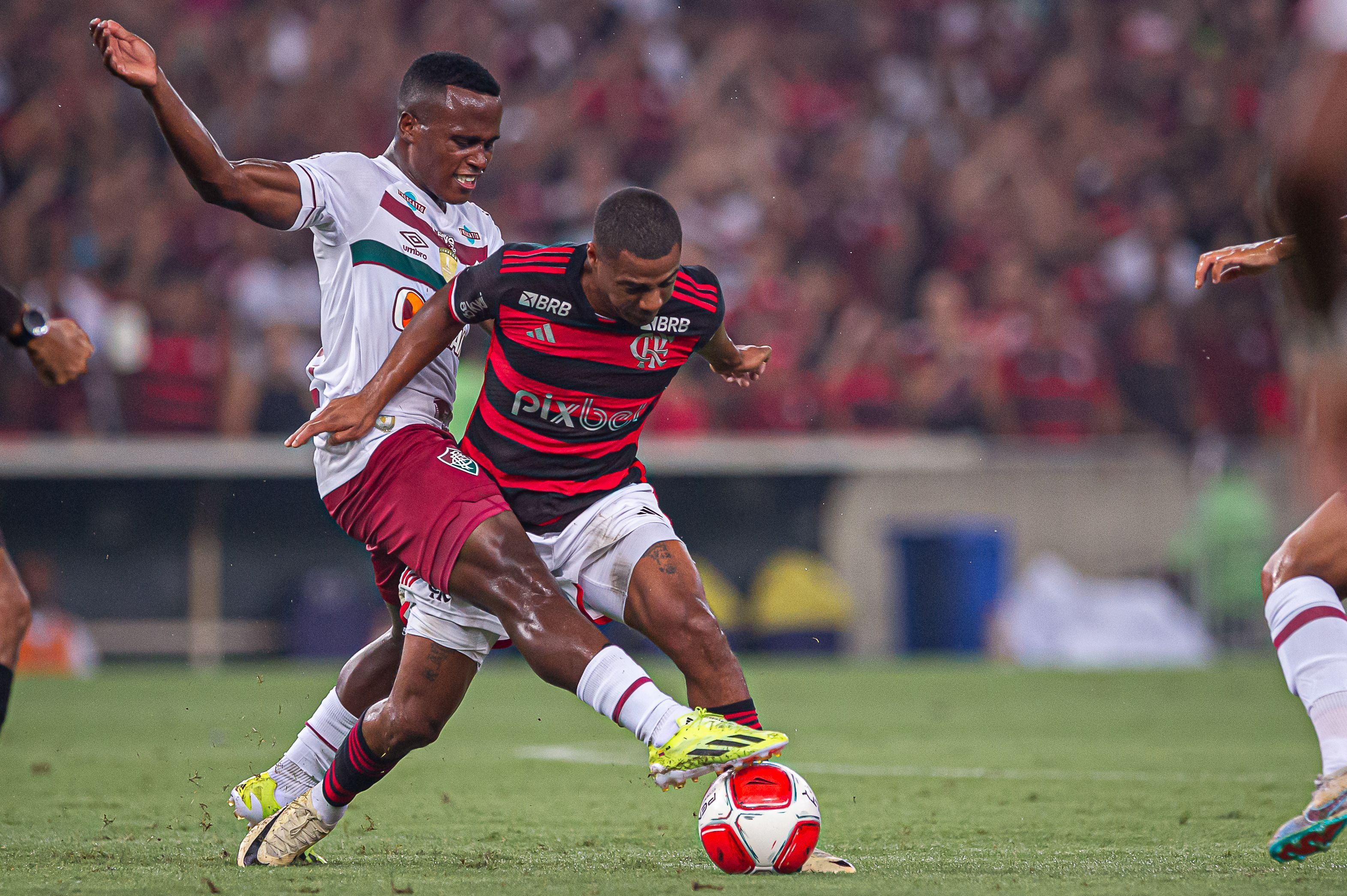 Flamengo empata com o Fluminense, elimina rival e vai à final do Carioca