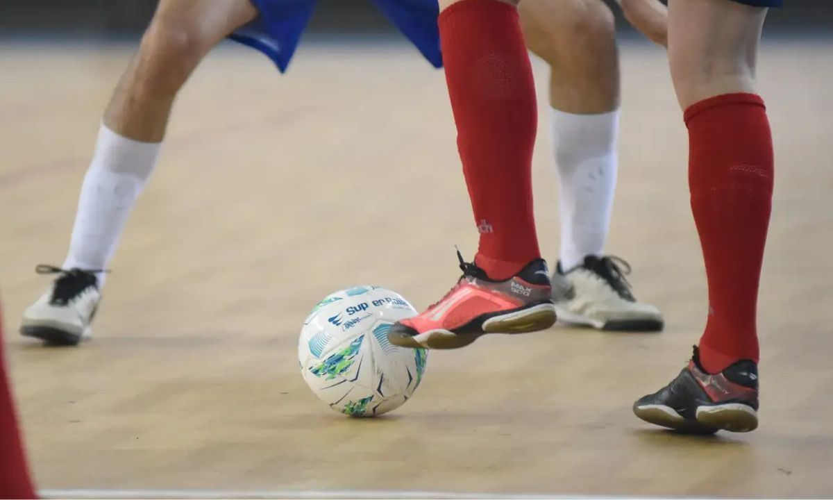 Turmas de futsal no Bairro Monte Castelo estão com vagas abertas em JF
