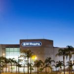 Shoppings podem 'obrigar' cliente a baixar app para pagar estacionamento? Entenda