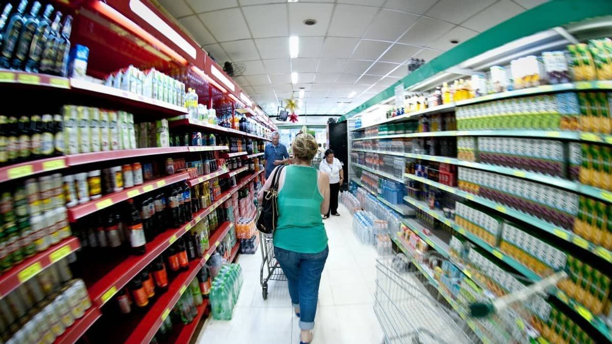 Brasil registra deflação em junho: feijão, leite e gás de cozinha estão entre produtos que ficaram mais baratos