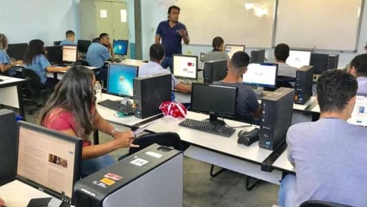 Moradores das 218 vilas e favelas de Belo Horizonte devem se inscrever online, até o dia 8 de setembro.