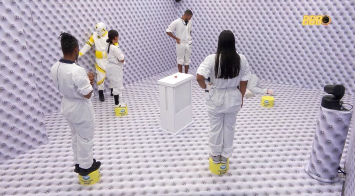 BBB 26: participante se pronuncia pela primeira vez após desmaio no Quarto Branco