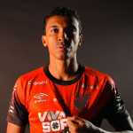 Athletico-PR anuncia contratação do volante Luiz Gustavo, ex-Seleção Brasileira