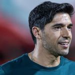 Abel Ferreira volta a citar Cruzeiro e Flamengo em coletiva ao exaltar Palmeiras