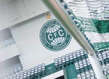 Coritiba e São Paulo duelam no Couto Pereira, em Curitiba