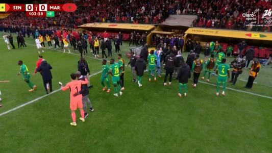 Seleção de Senegal deixa o campo na final da Copa Africana de Nações