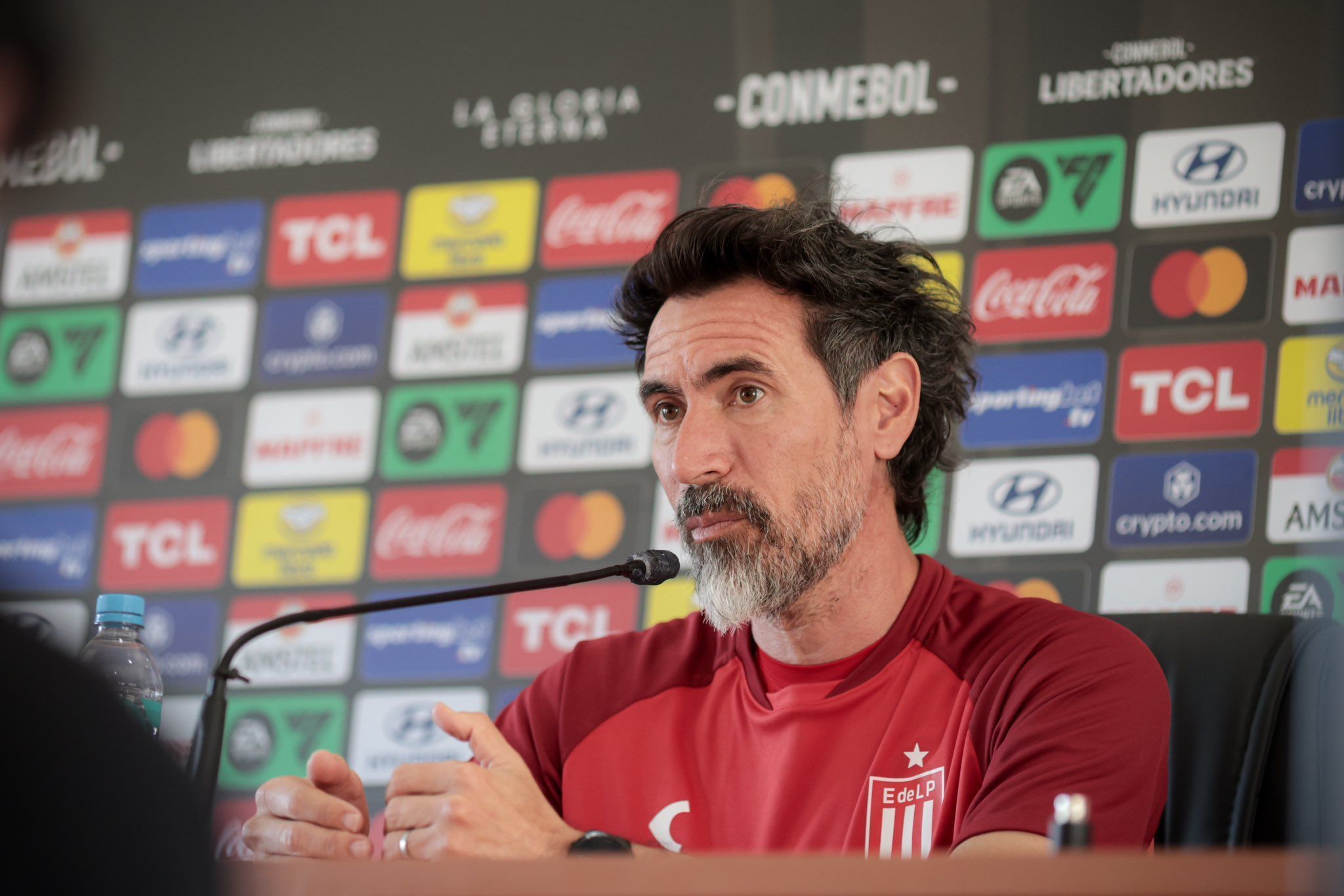 Atlético encaminha acerto com técnico Eduardo Domínguez; saiba detalhes