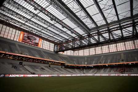 Arena da Baixada recebe confronto paranaense pelo Brasileirão