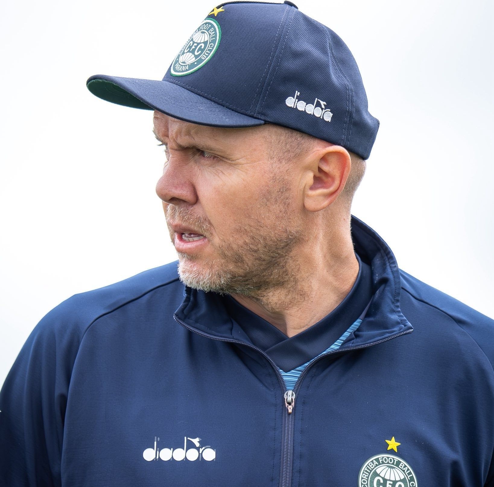 As opções de Mozart Santos para escalar o Coritiba contra o América