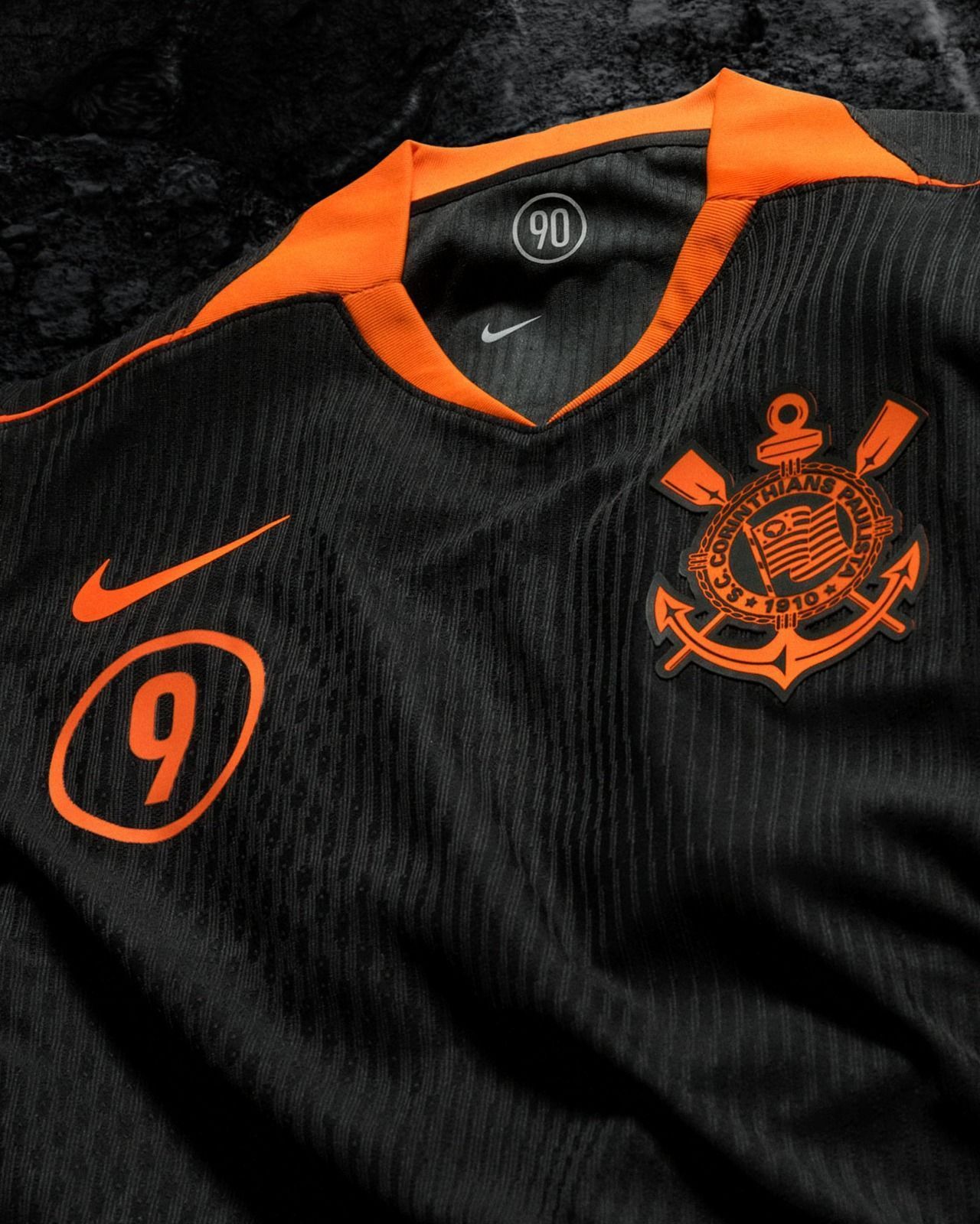Corinthians e Nike lançam camisa 'Total 90'; veja fotos e data de estreia
