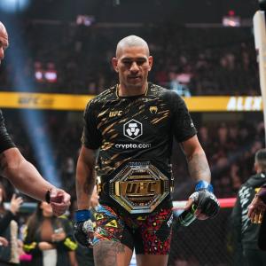 Alex 'Poatan' Pereira retomou o cinturão dos meio-pesados do UFC