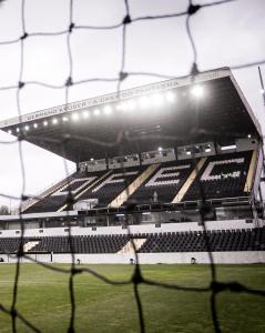 Operário e Athletic se enfrentam às 19h (de Brasília), no Germano Kruger