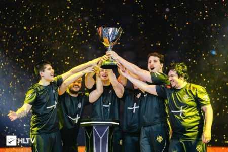 Jogadores da Legacy celebram título do CS Asia Championship