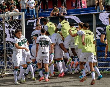 Único gol no agregado dos dois jogos pelas quartas garantiu Coritiba na semi da Taça FPF