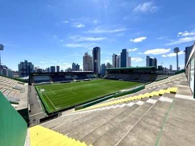 Arena Condá, em Chapecó, recebe o duelo entre Chapecoense e América