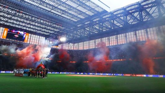 Arena da Baixada recebe bom público para Athletico-PR x Volta Redonda