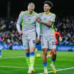 Haaland faz dois, Manchester City vence Crystal Palace e segue 'na cola' do Arsenal