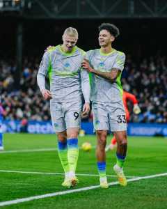 Haaland marcou duas vezes na vitória do City sobre o Crystal Palace