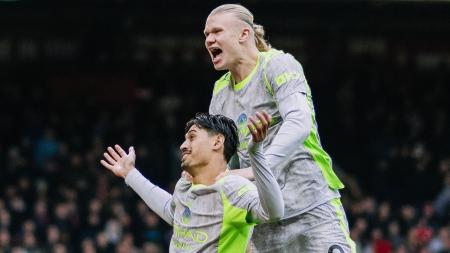 Reijnders e Haaland comemoram gol do Manchester City na Premier League