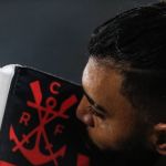 Flamengo tenta renovar com Gabigol e fará o mesmo com outras referências