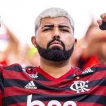 Sósia de Gabigol é assaltado, mostra muque para acalmar criminosos e vê tiro para o alto