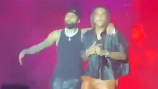 Gabigol e Matuê durante show no Rio de Janeiro