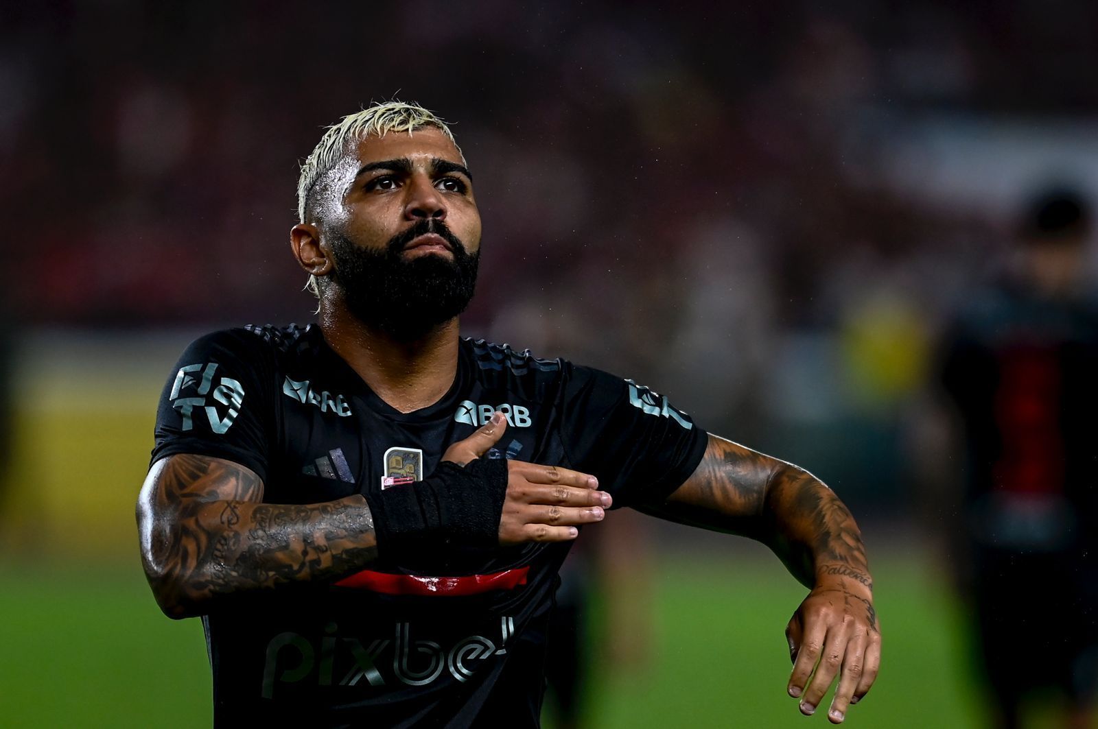 Após imagem com a camisa do Corinthians viralizar, Gabigol fala em 'fake news'
